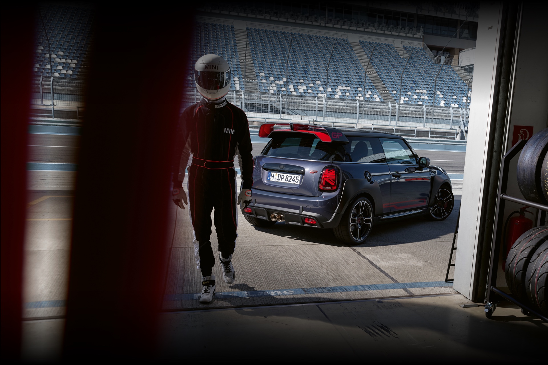 Mini Gp 2407 THE NEW MINI JOHN COOPER WORKS GP