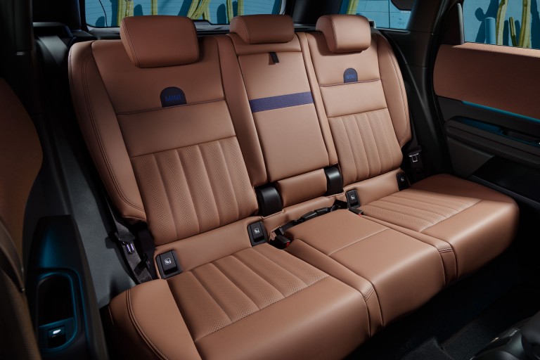 Mini Countryman - space and versatility - foldable seats